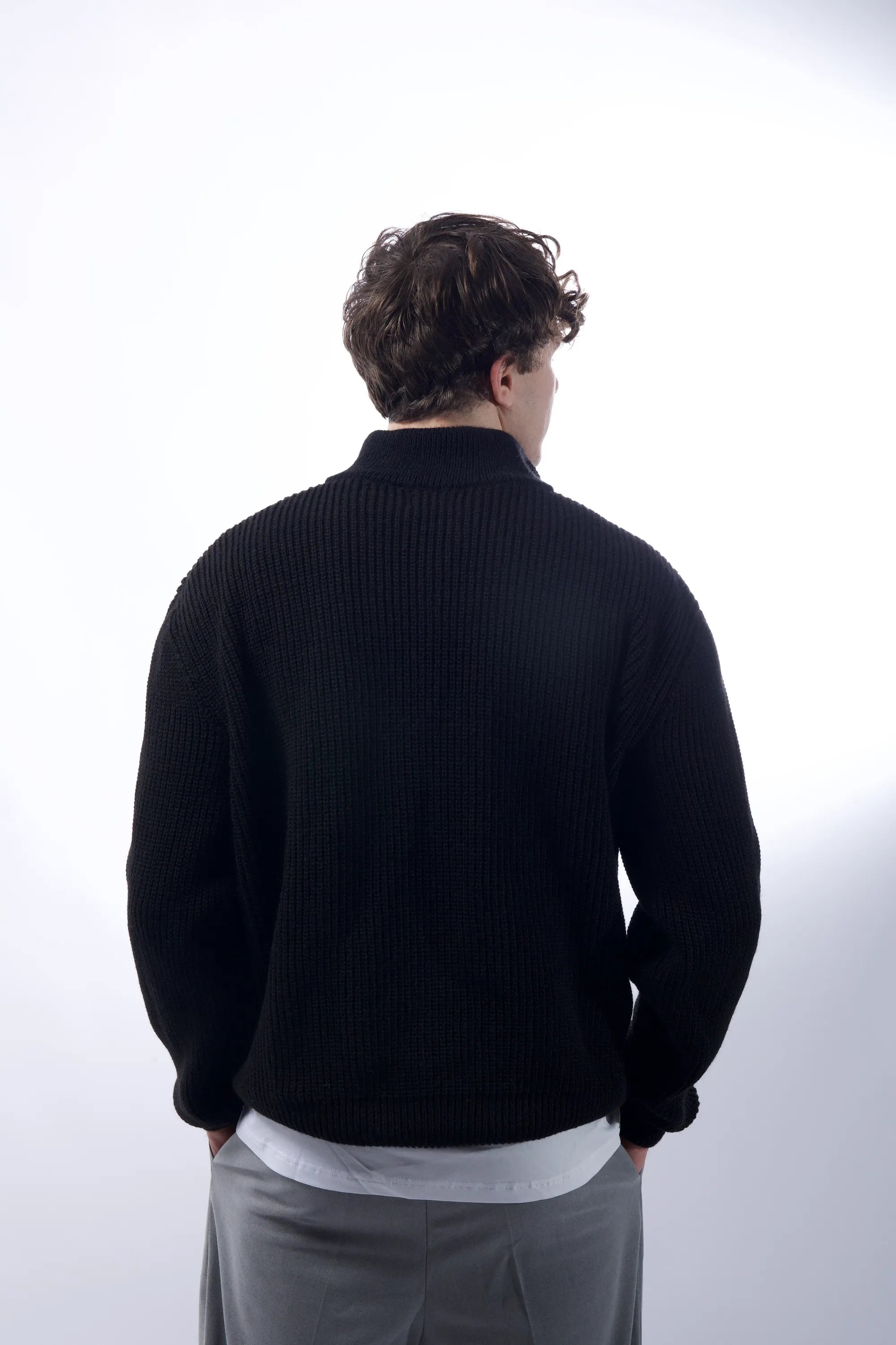 Светр Morning Star Vezuv Black - Morning Star: Бренд чоловічого одягу